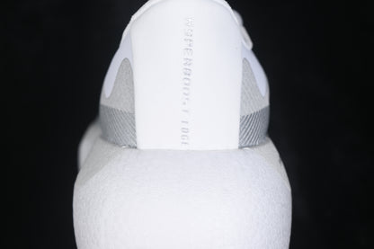 Hyperboost Edge White Light Solid Grey
