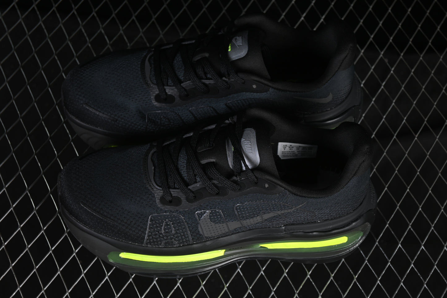 Nike Vomero Premium Black Volt