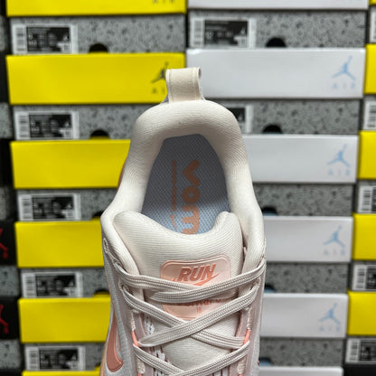 Air Zoom Vomero 18 Light Soft Pink