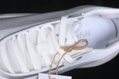 Hyperboost Edge White Light Solid Grey
