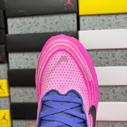 Air Zoom Vomero Plus Royal Pulse Fire Pink