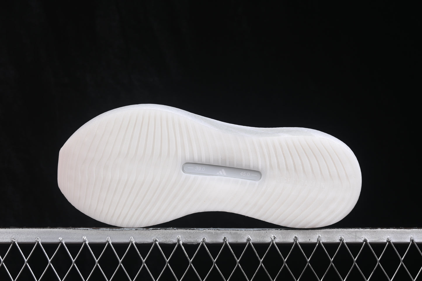 Hyperboost Edge White Light Solid Grey