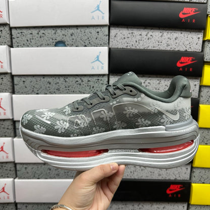Nike Vomero Premium QS Fleur De-Lis Geyser Grey