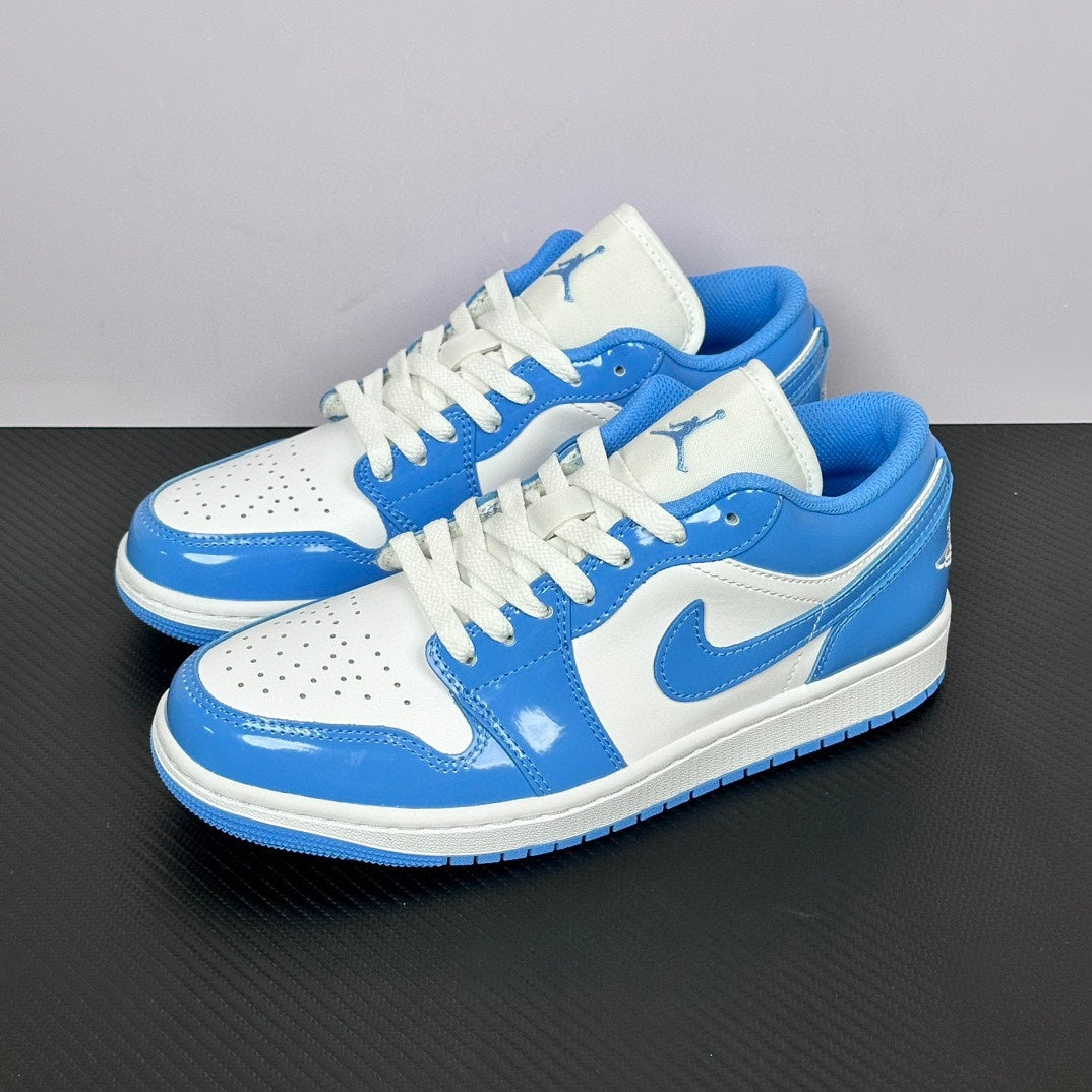 Air Jordan 1 Low SE White Legend Blue