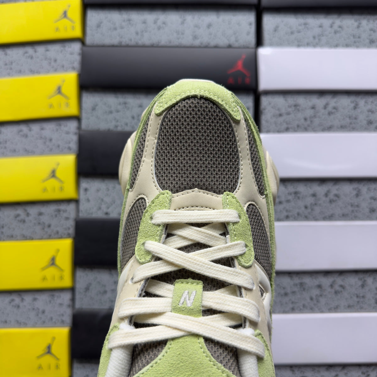 New Balance 9060R Dry Lime Thunder Brown