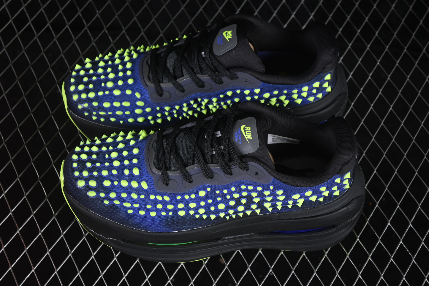Nike Vomero Premium QS Black Volt Glow