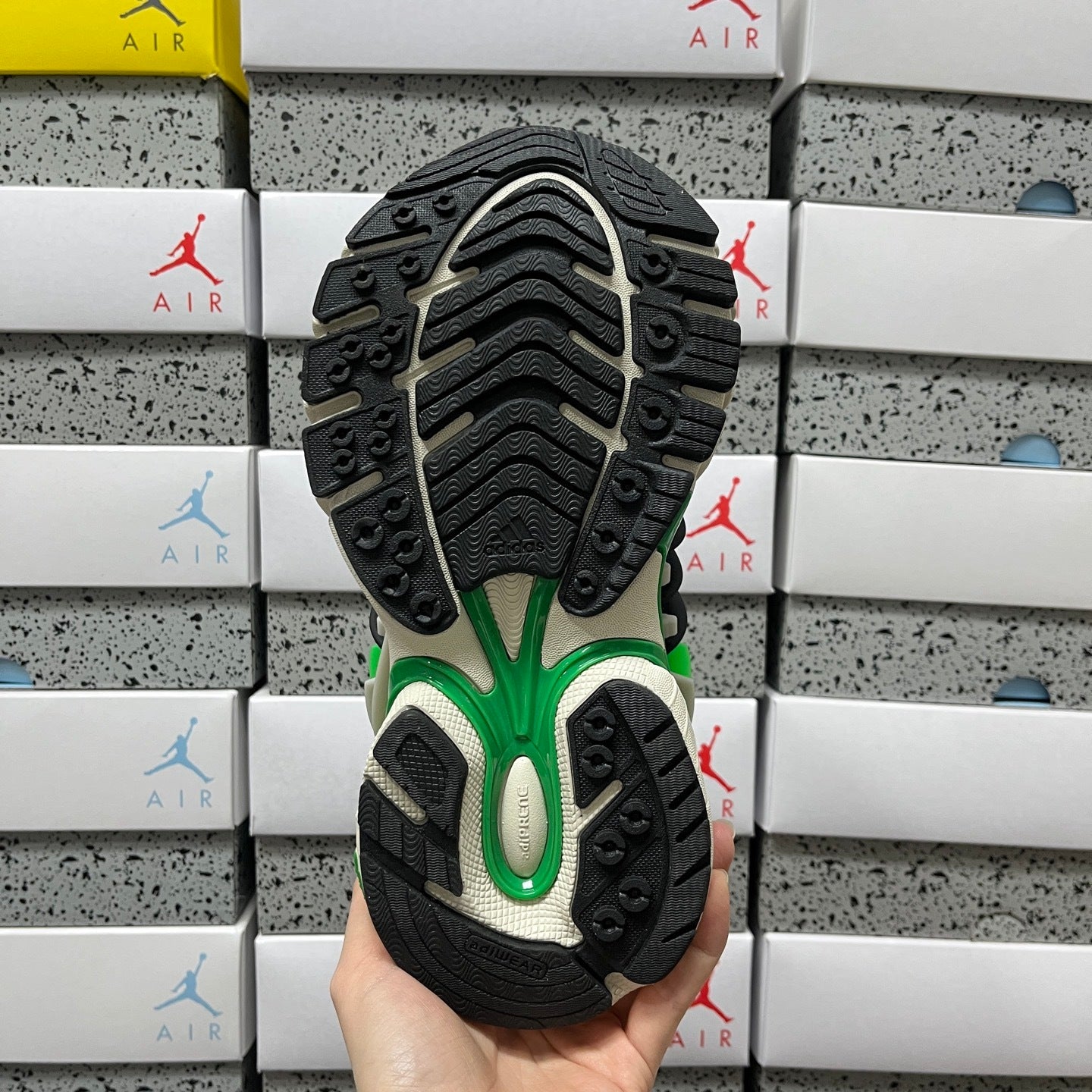 Adistar Jellyfish Real Green x Pharrell Williams