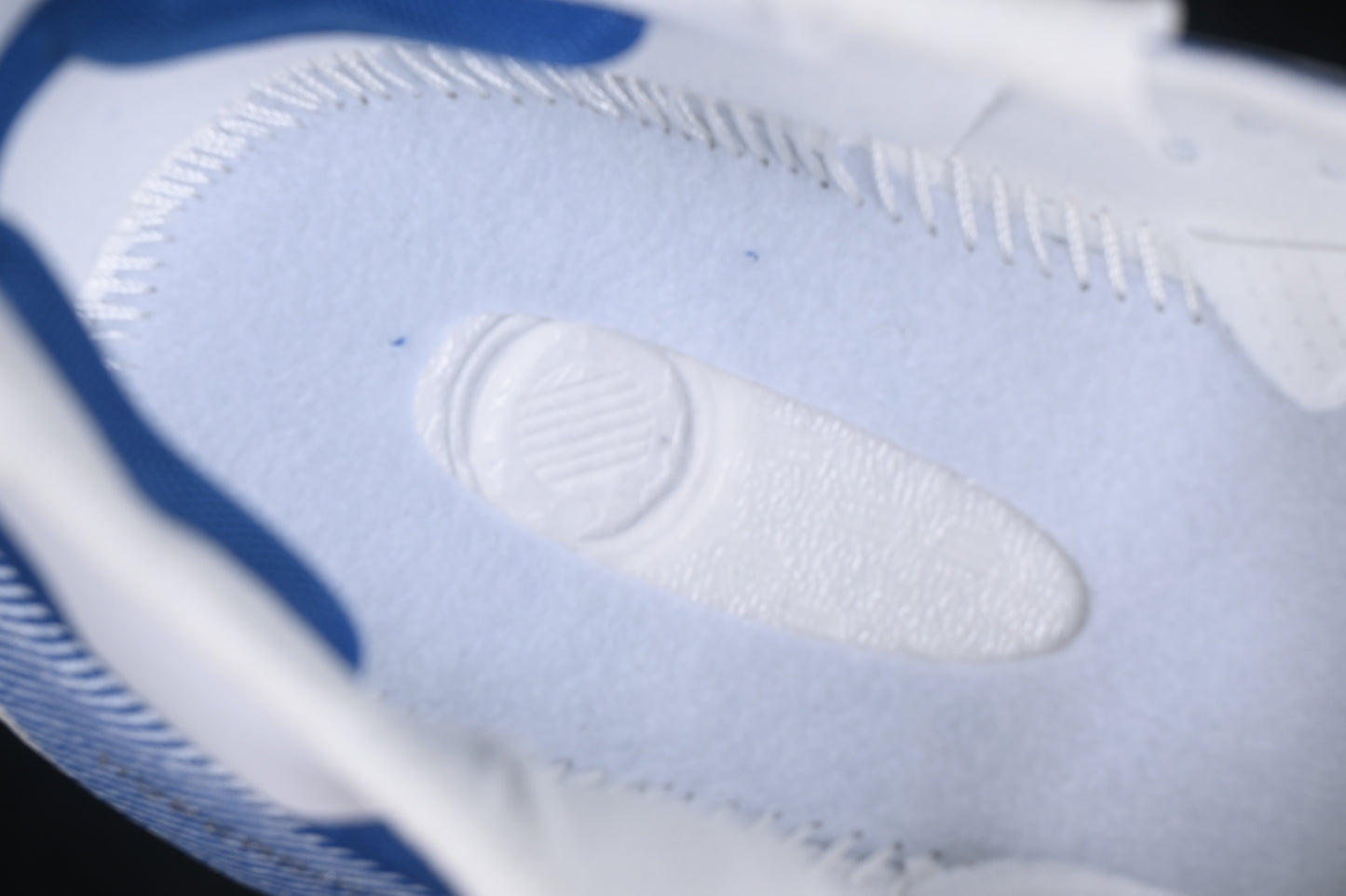 Hyperboost Edge Cloud White Equipment Blue Zero Metalic