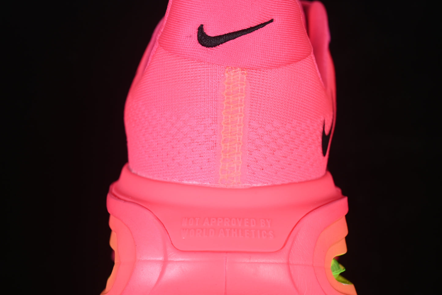 Nike Vomero Premium Hyper Pink