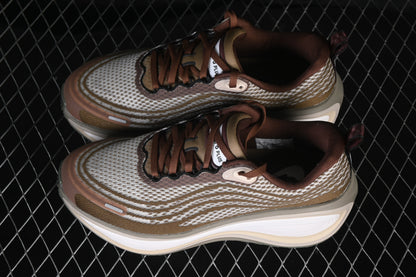 Vomero Plus Caldera Brown and Dark Field Brown