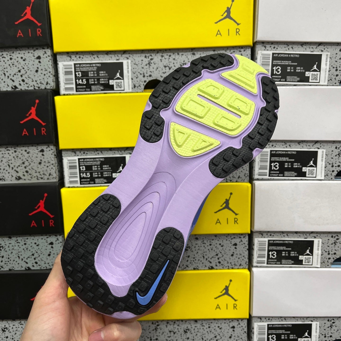 Air Zoom Vomero 18 SE Mood Ring