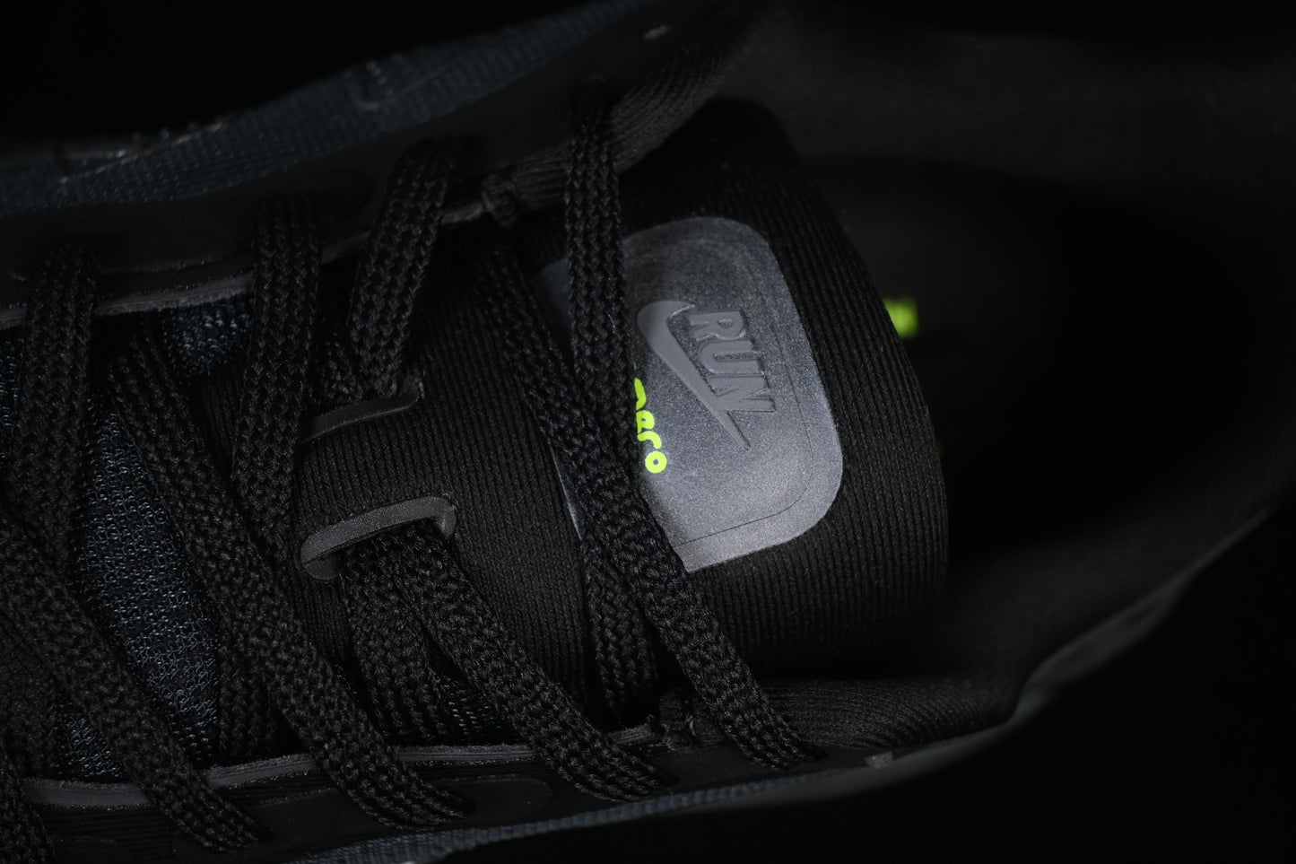 Nike Vomero Premium Black Volt