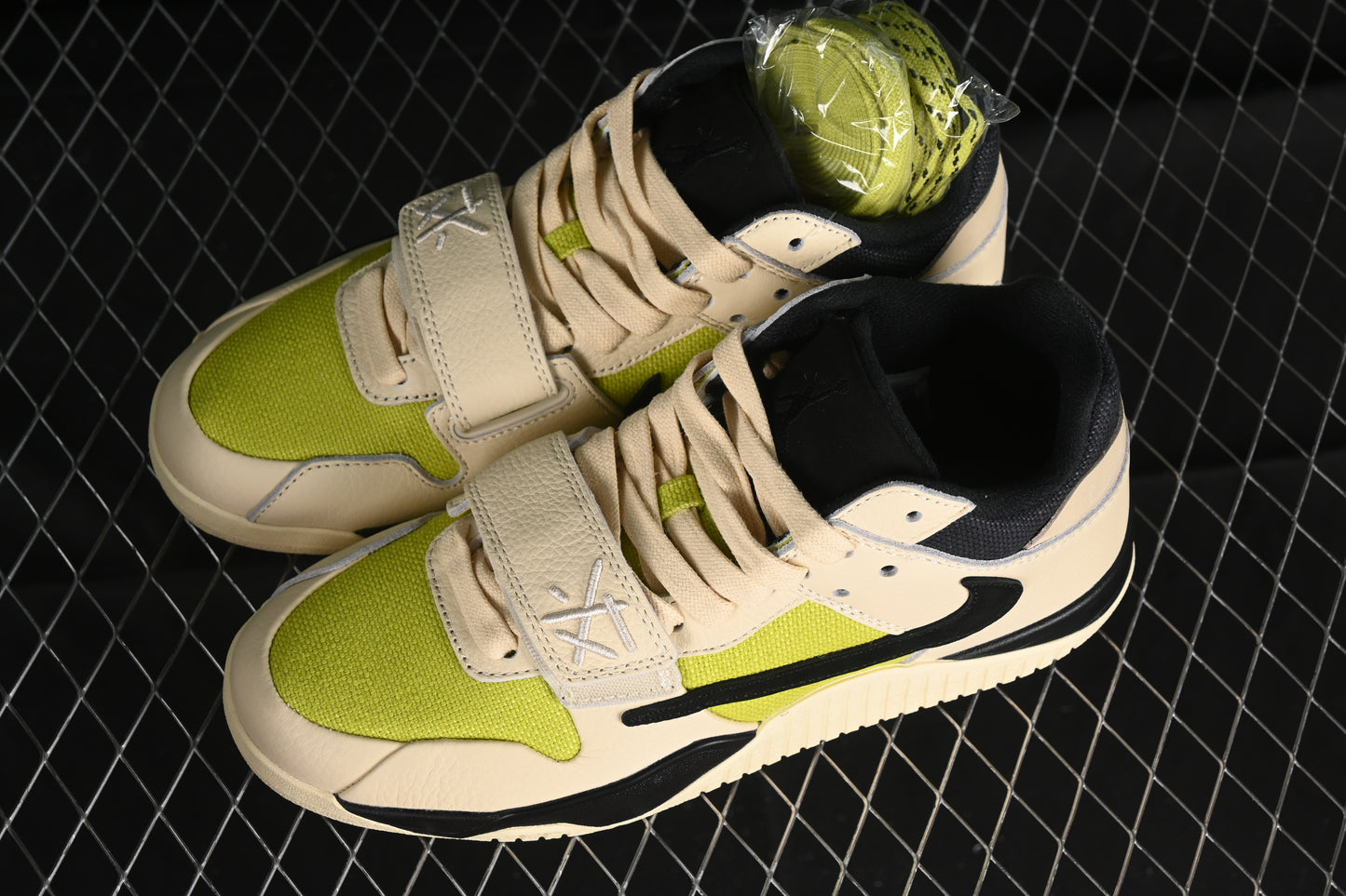 Jordan Jumpman Jack TR Travis Scott Bright Cactus