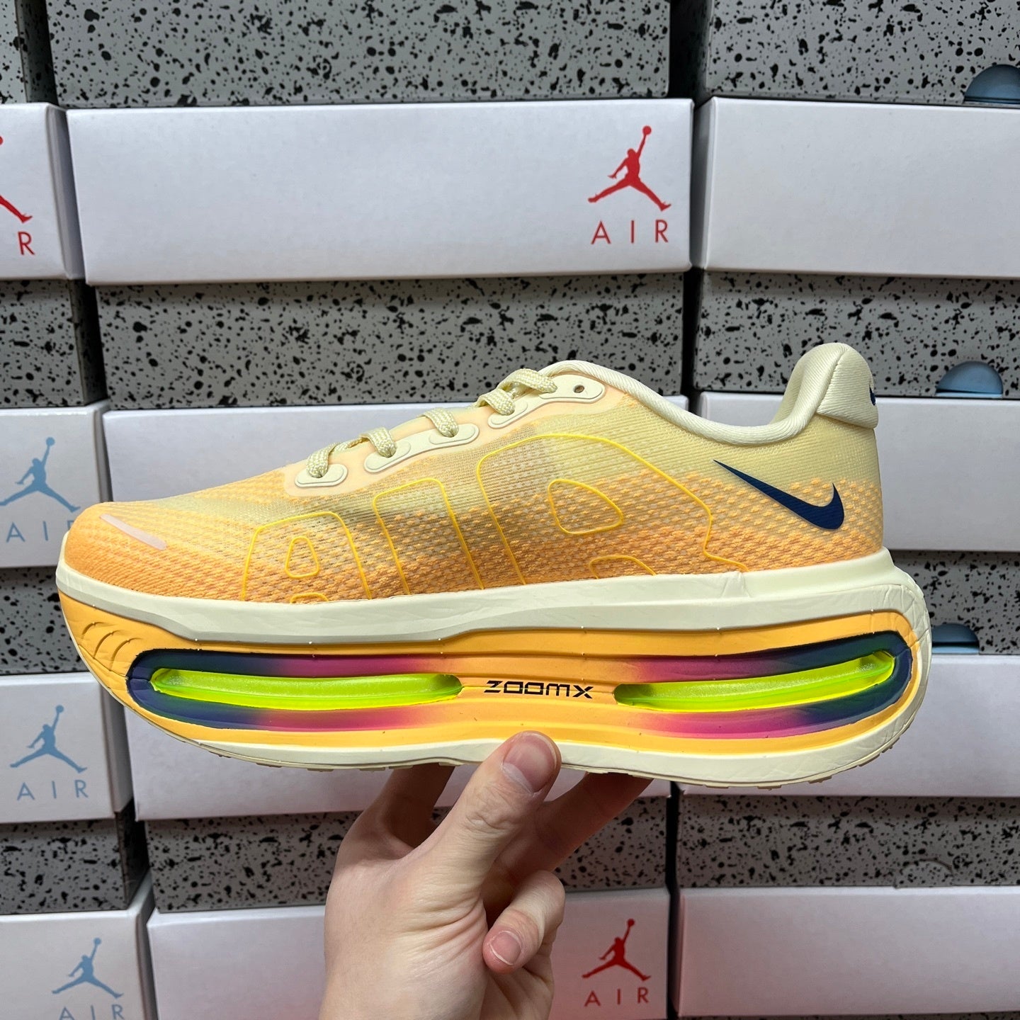 Nike Vomero Premium Alabaster