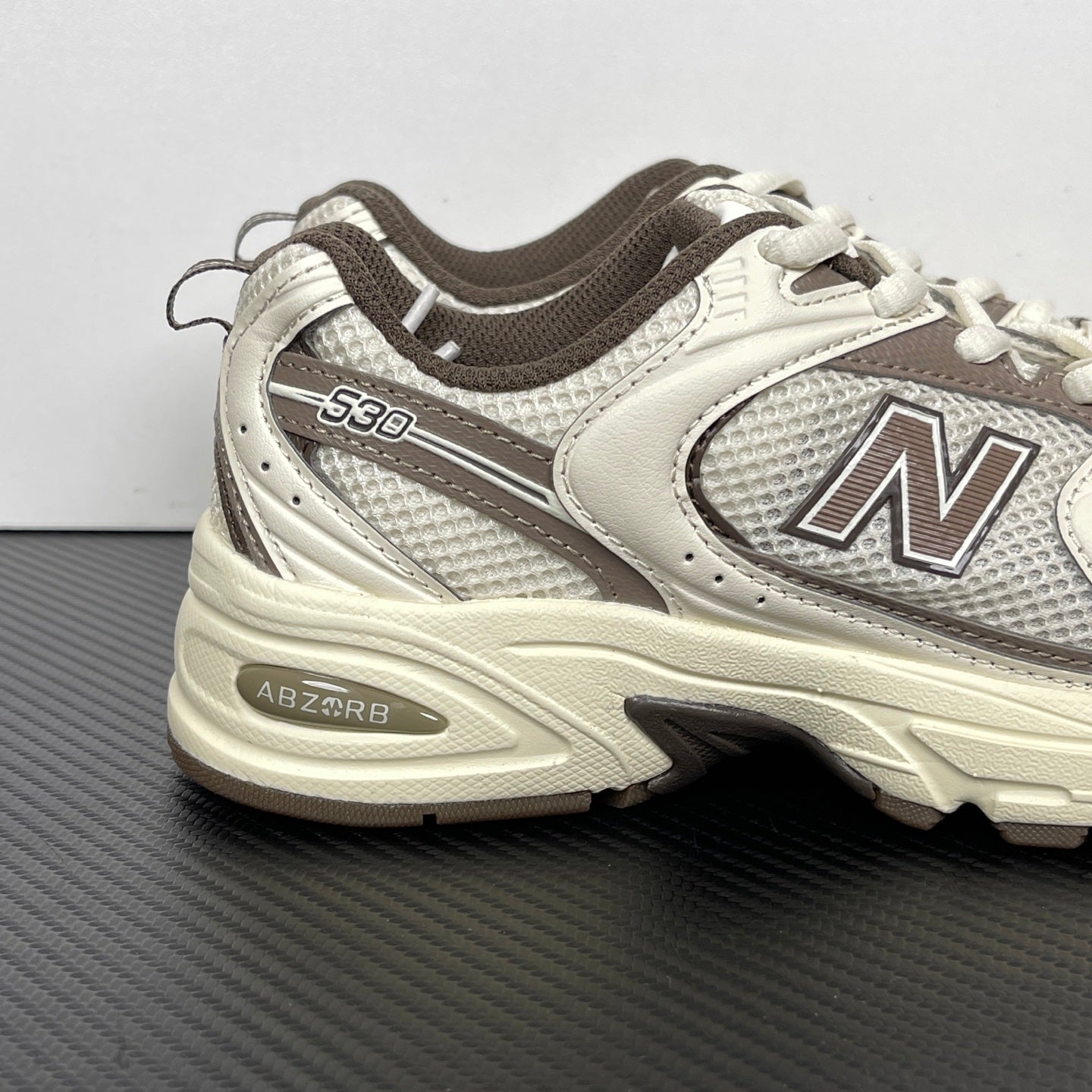 New Balance 530 Turtledove Mushroom