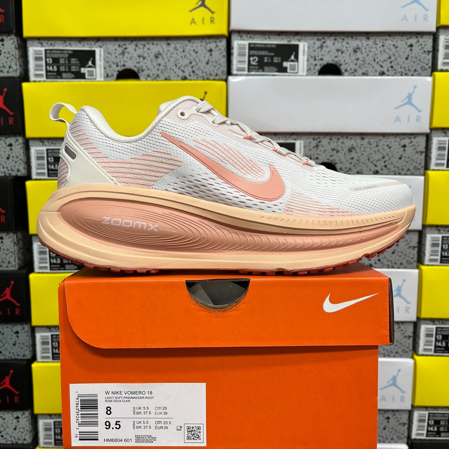 Air Zoom Vomero 18 Light Soft Pink