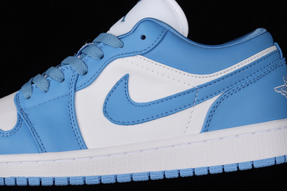 Air jordan 1 low north carolina blue