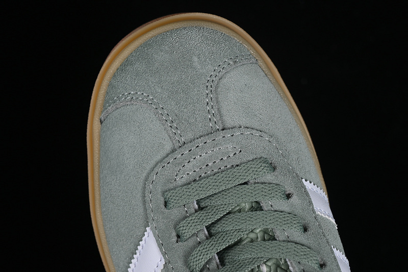 Gazelle bold silver green