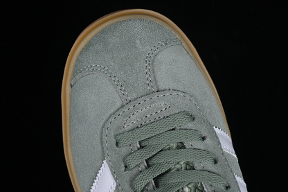 Gazelle bold silver green