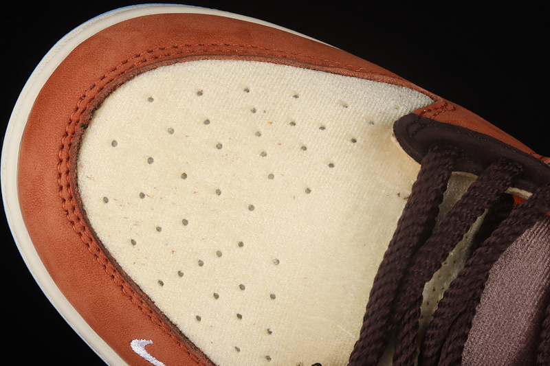 Dunk mid chocolate milk x social status