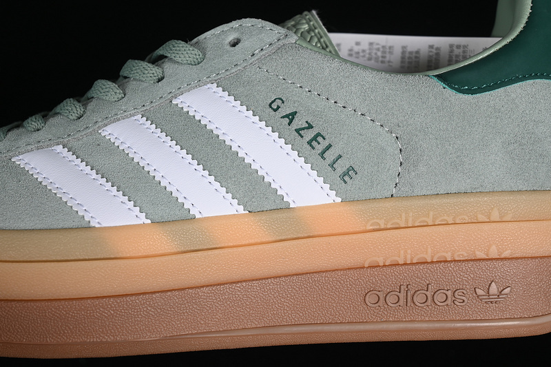 Gazelle bold silver green