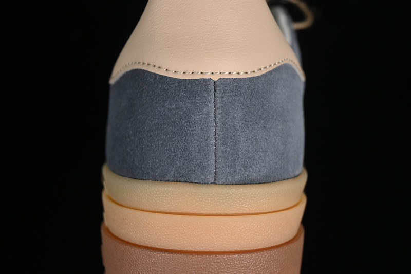Gazelle bold grey six magic beige