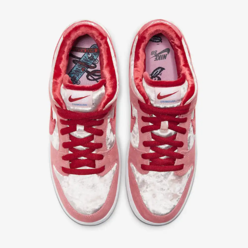 Dunk sb low strangelove