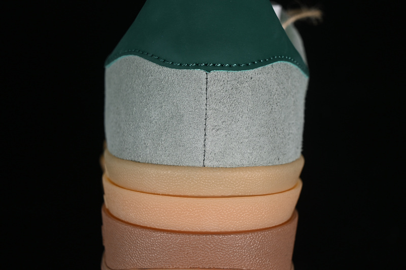 Gazelle bold silver green