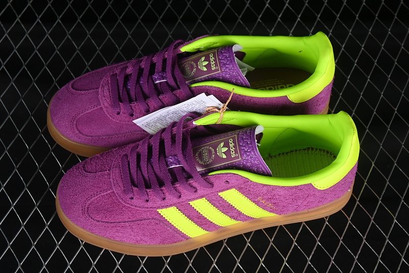 Gazelle indoor shock purple