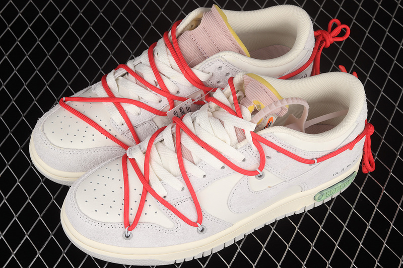 Dunk low x off white lot 33 of 50