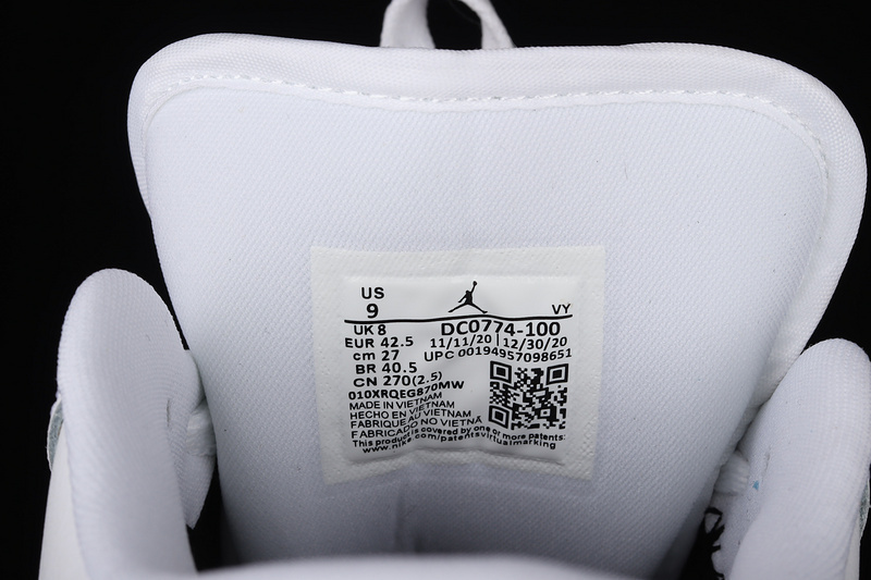 Air jordan 1 low panda reverse