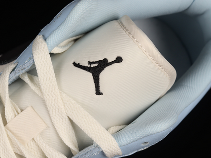 Air jordan 1 low ice blue black