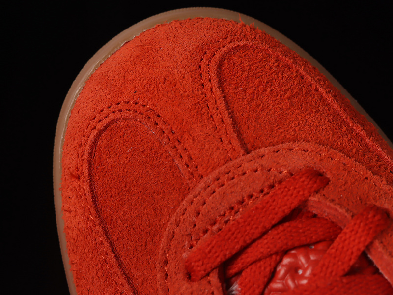 Gazelle indoor bold orange