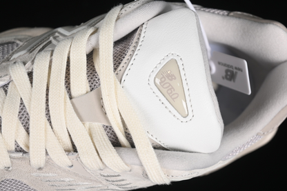 New balance 9060 grey moonbeam