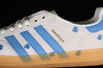 Gazelle beige ligh blue floral