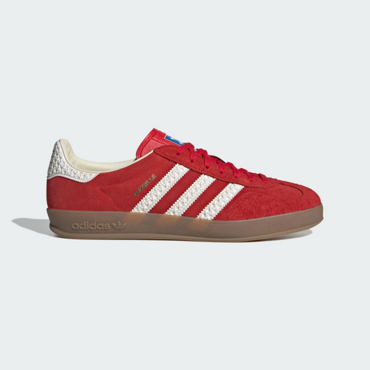 Gazelle indoor red white