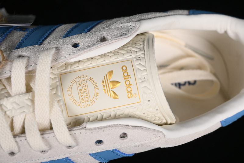 Gazelle beige ligh blue floral