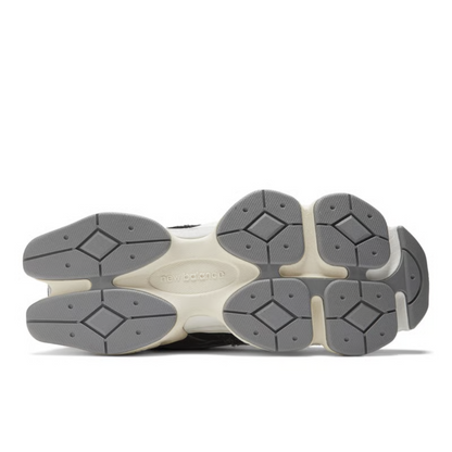 New Balance 9060 sea salt black