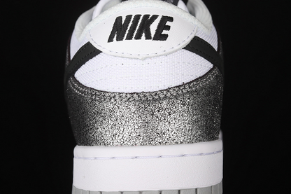 Dunk low golden gals